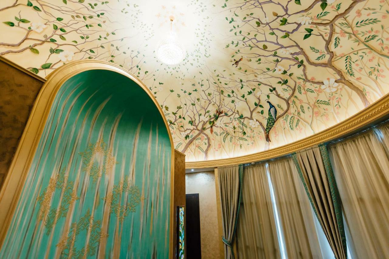 Khan-Chinar Hotel 드네프로페트로프스크 외부 사진