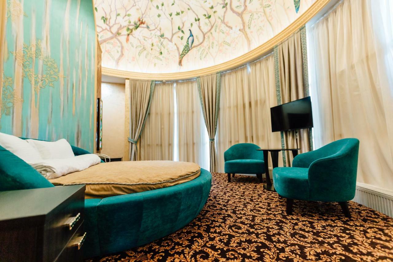 Khan-Chinar Hotel 드네프로페트로프스크 외부 사진